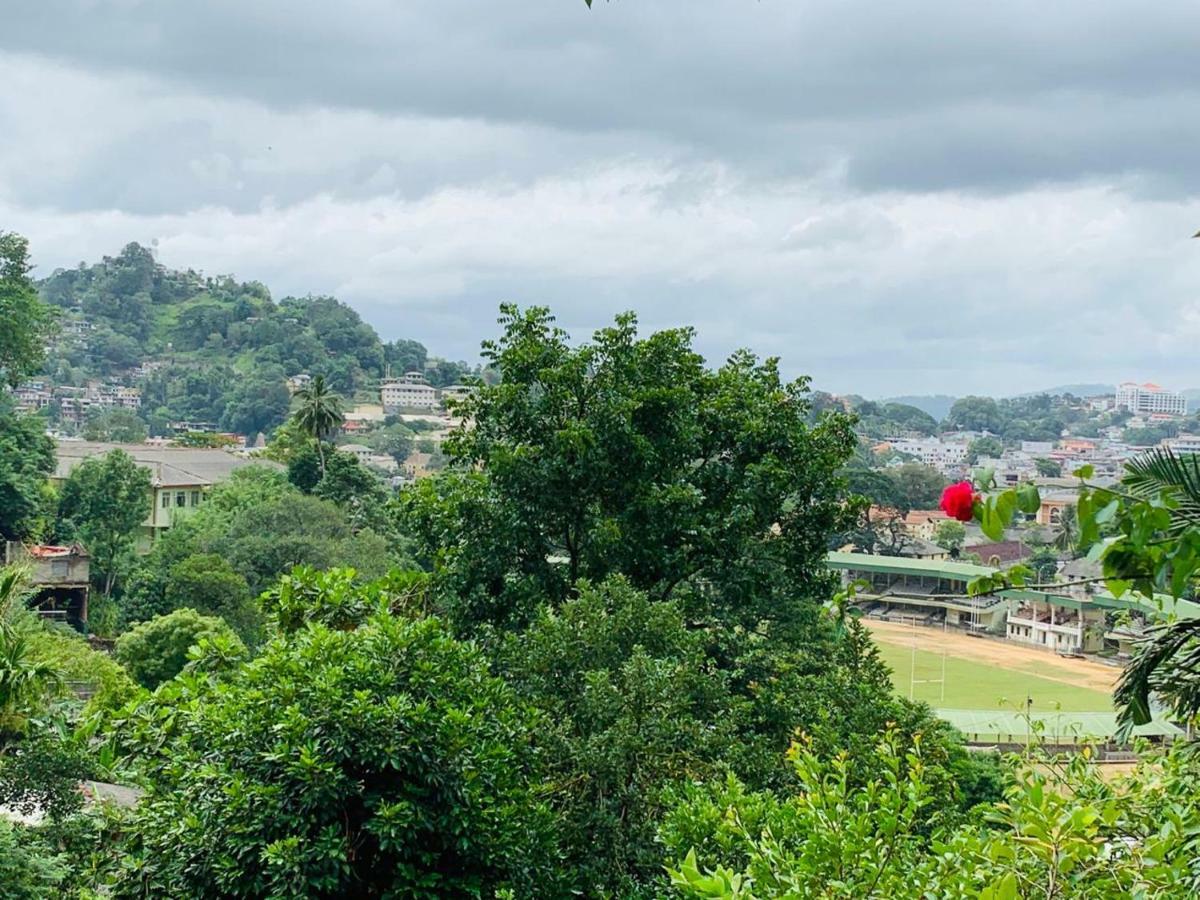 Jaga'S Hill Homestay Kandy Extérieur photo